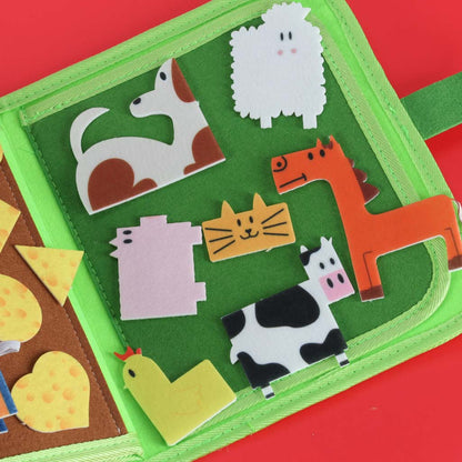 Filcowa książeczka edukacyjna „Farma” – sensoryczna książka aktywnościowa dla dzieci 3+