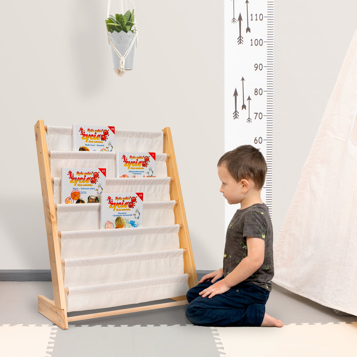Montessori Kids Wooden Bookshelf with 6 Fabric Pockets
