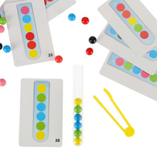 Edukacyjny zestaw puzzli Montessori z kulkami do sortowania kolorów – 40 kulek
