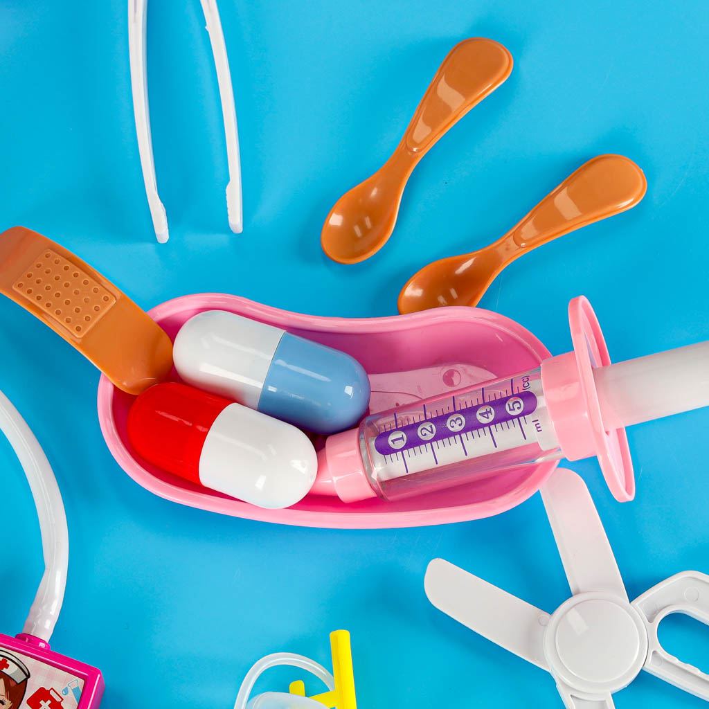 Kids Doctor Play Set with Medical Kit & Costume – 3+
